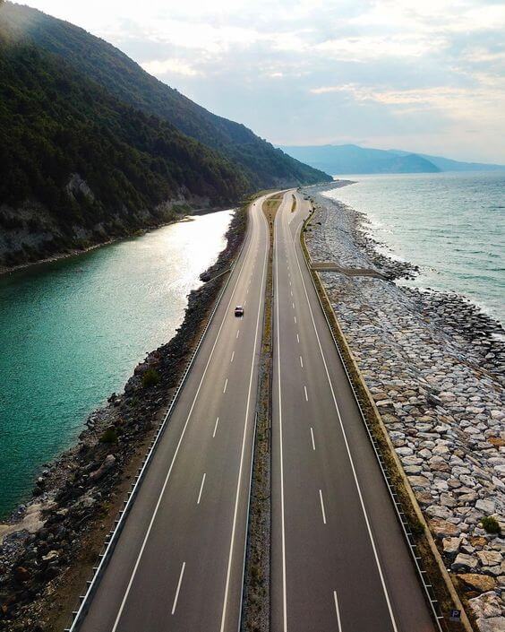 Arabayla Yola Çıkarken Hangi Dua Okunur Uzun Yol Duası