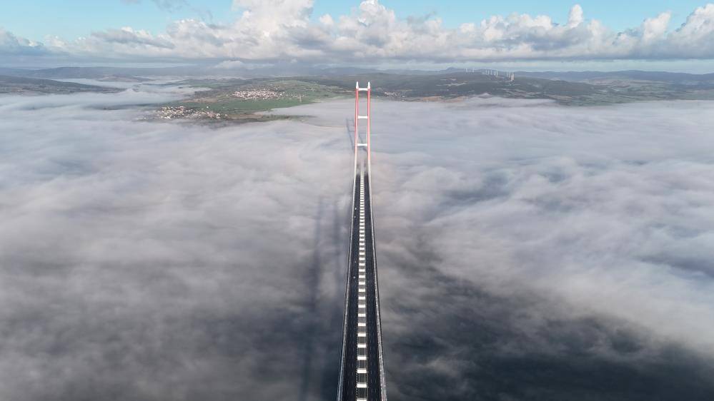 Aw635927 04 6985B130F1174