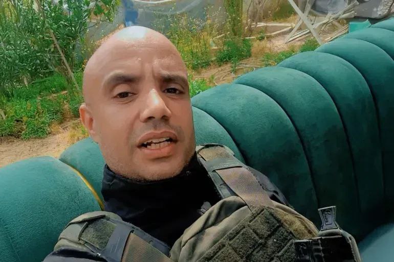 H A Vy At9 Wc A Az7 G Q