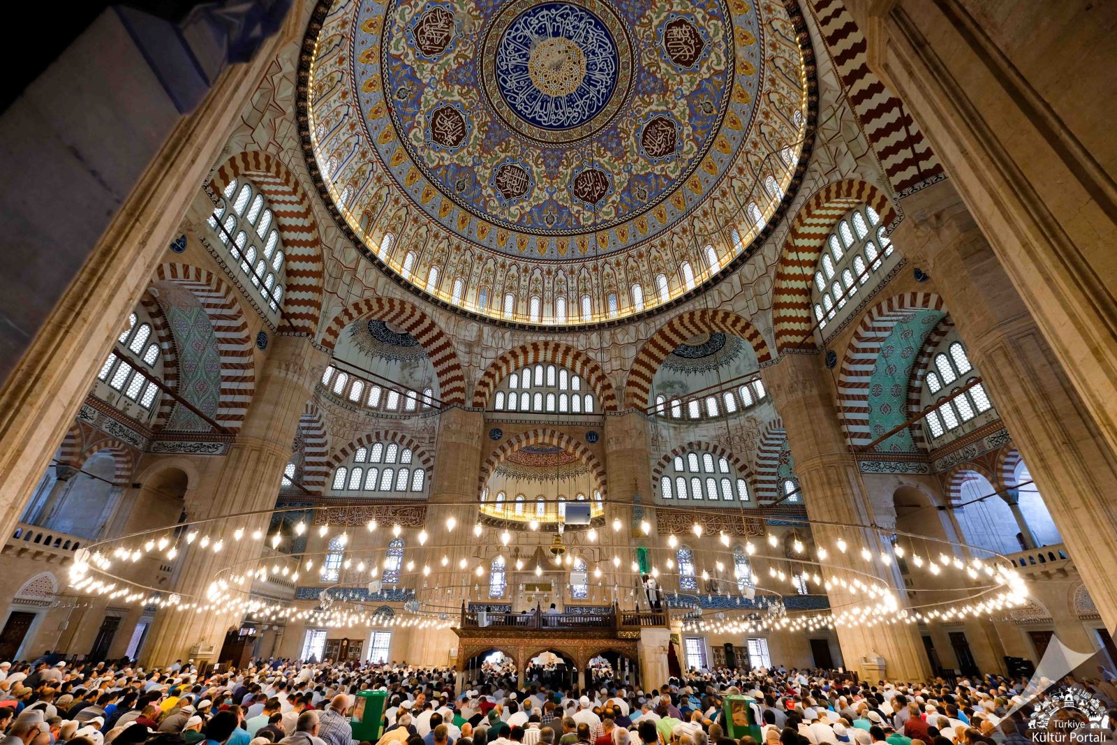 Hanefilere Ve Safiilere Gore Teravih Namazi Kac Rekattir Nasil Kilinir (8)