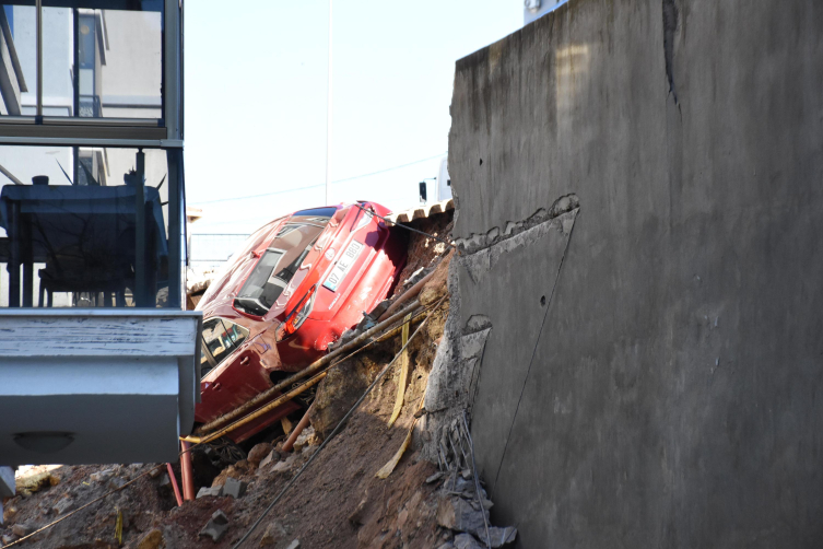 I Z M I R’ D E T O P R A K K A Y M A S I 2 B I N A V E 7 A R A 1167292 346743