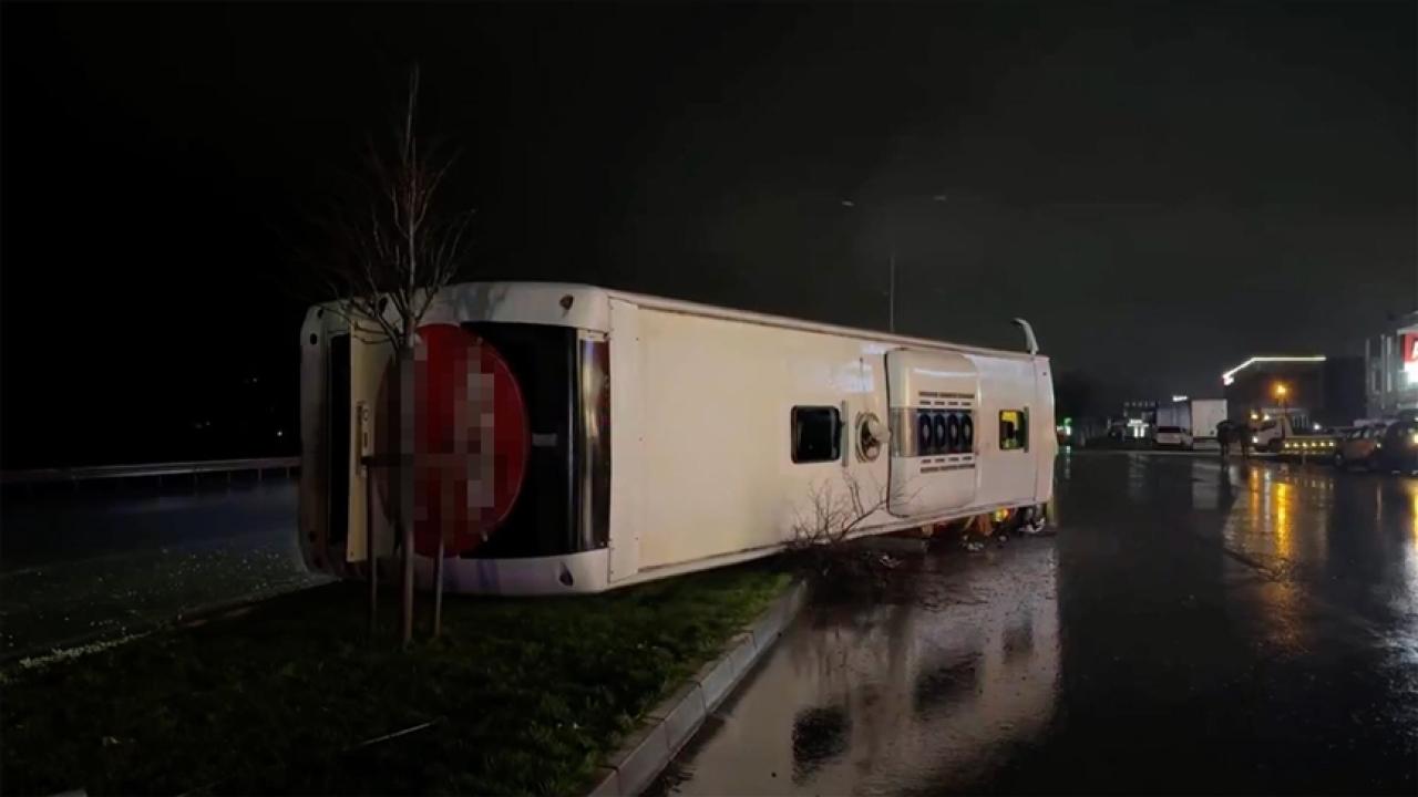 Samsun Otobus Devrildi Aa 2439940