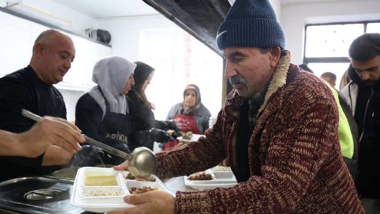 Türkiye'de o köyde pide yasaklandı!