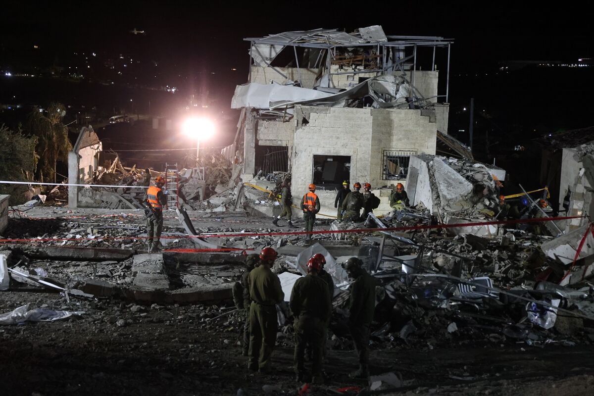 A A 20260301 40704626 40704608 I R A N I N I S R A I L E D U Z E N L E D I G I F U Z E S A L D I R I S I N D A 9 K I S I O L D U