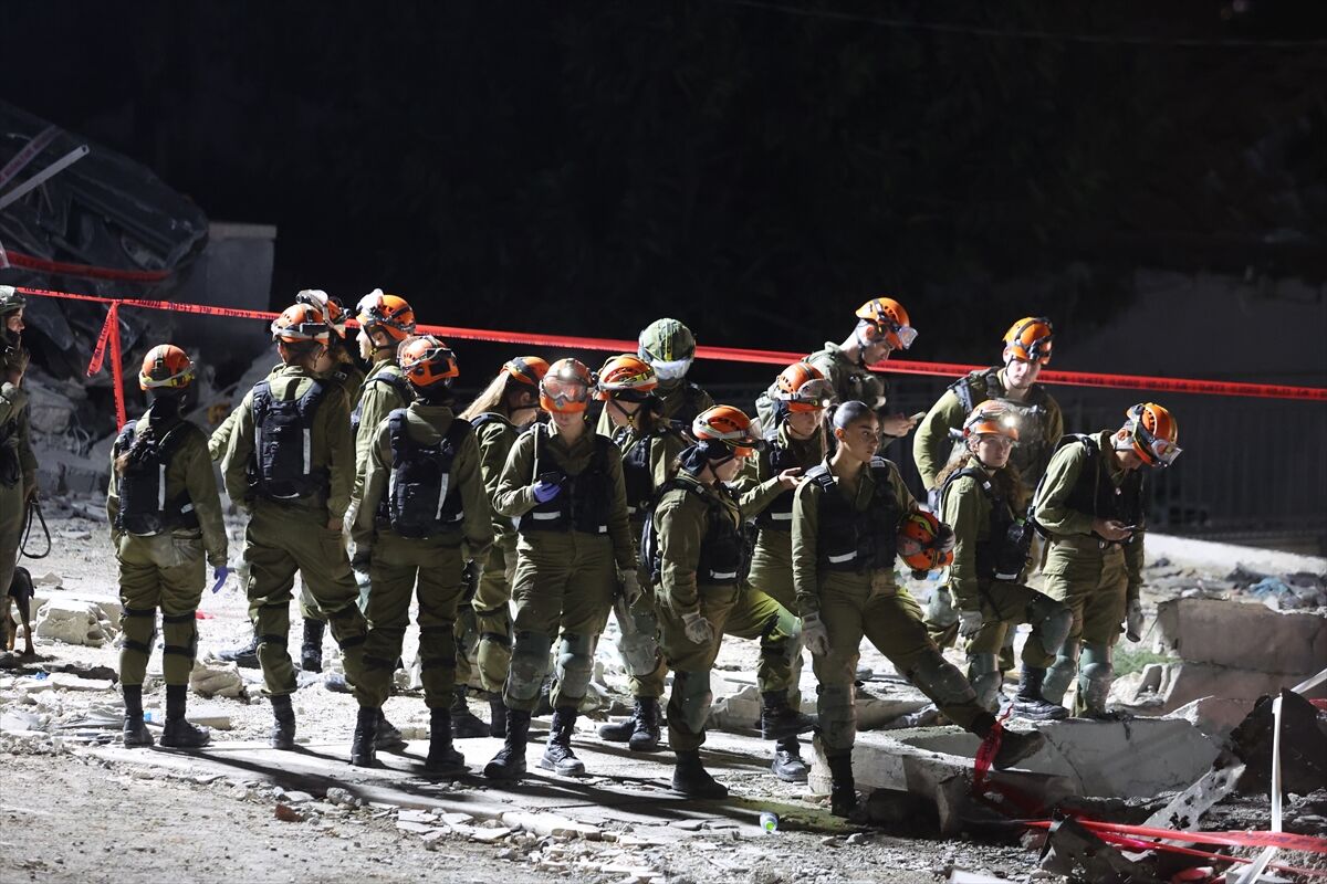 A A 20260301 40705749 40705738 I R A N I N I S R A I L E D U Z E N L E D I G I F U Z E S A L D I R I S I N D A 9 K I S I O L D U