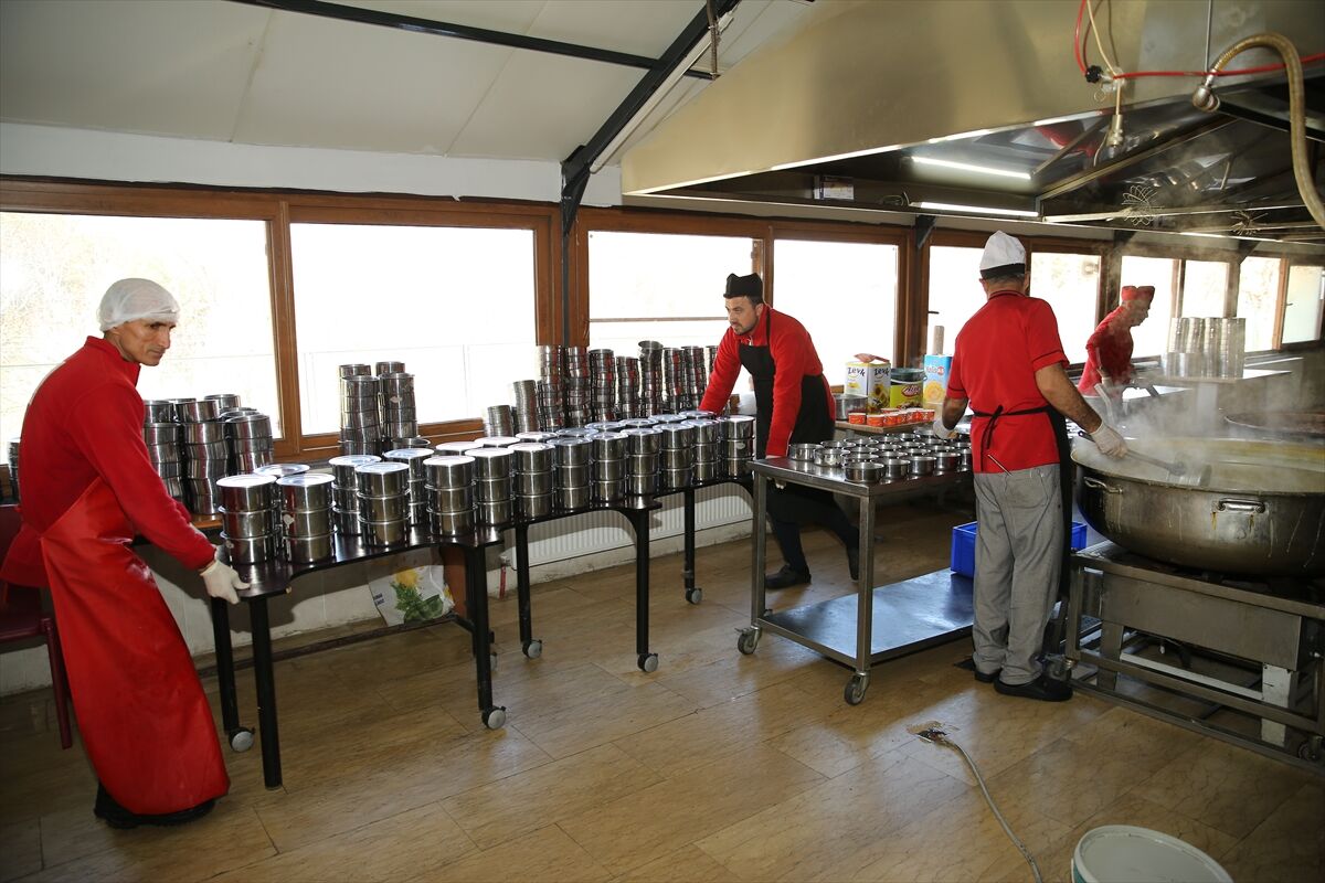 A A 20260303 40719743 40719737 T U R K K I Z I L A Y D O G U D A Y U Z L E R C E A I L E Y E I F T A R D A S I C A K A S U L A S T I R I Y O R