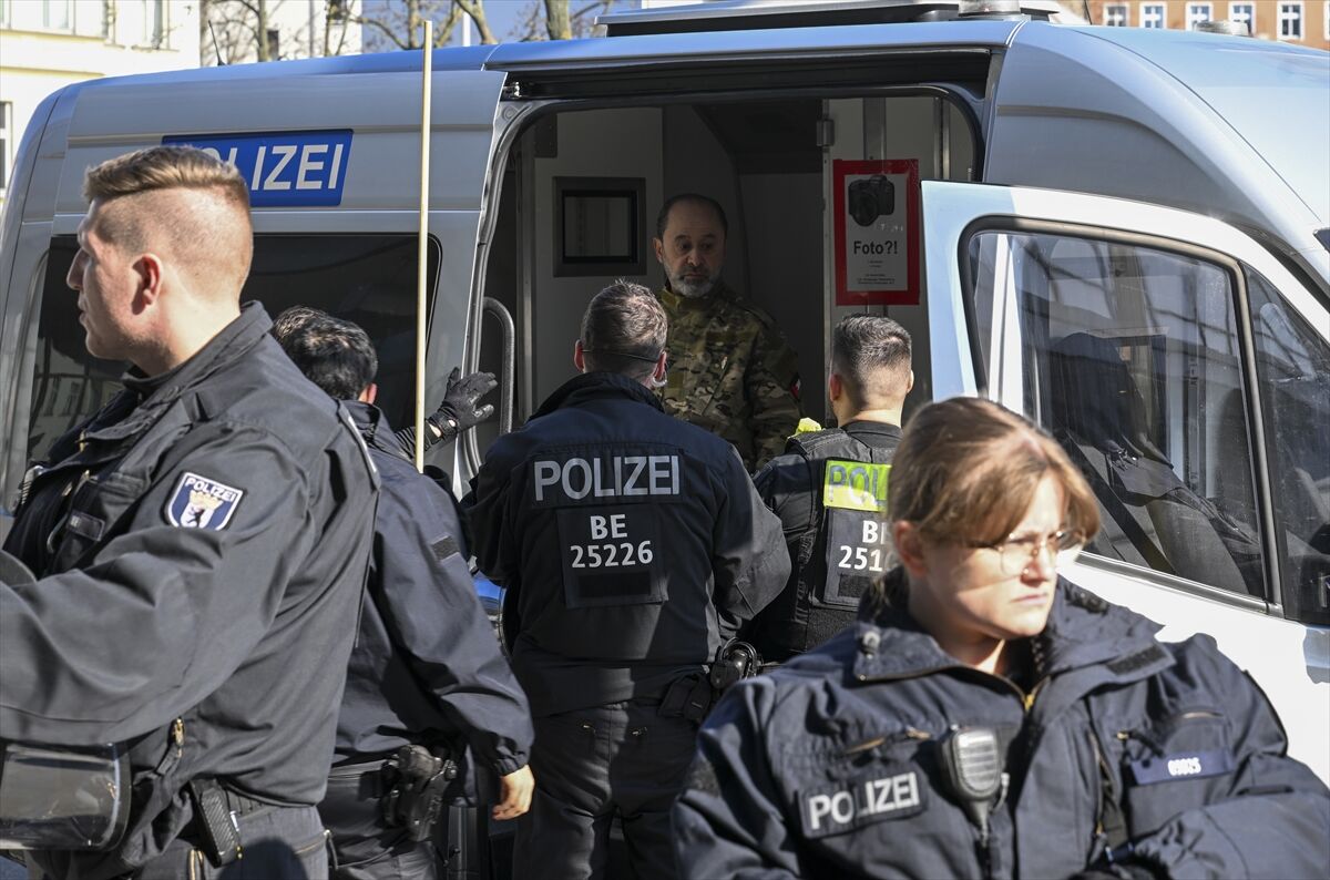 A A 20260307 40759851 40759848 B E R L I N D E F I L I S T I N E D E S T E K G O S T E R I S I Y A P I L D I