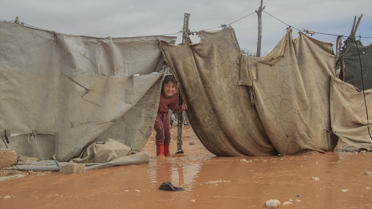 A A 20260315 40831187 40831179 S U R I Y E D E H A L E P I N K U Z E Y I N D E S E L N E D E N I Y L E S I G I N M A C I L A R I N K A M P L A R I S U A L T I N D A K A L D I