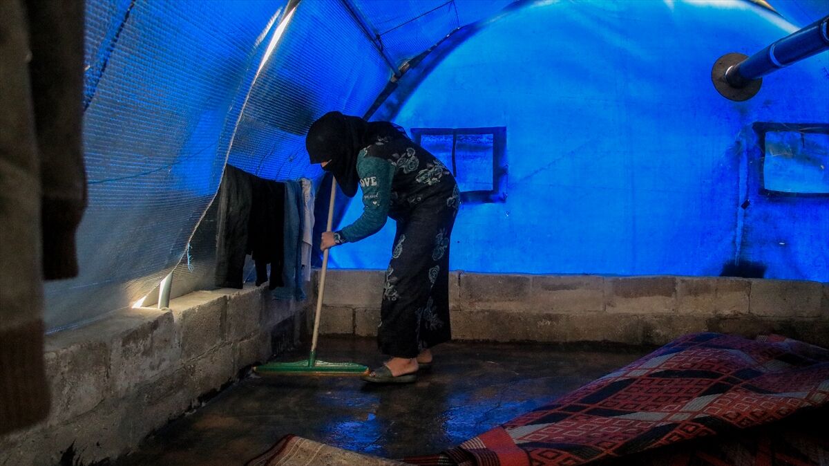 A A 20260315 40831187 40831186 S U R I Y E D E H A L E P I N K U Z E Y I N D E S E L N E D E N I Y L E S I G I N M A C I L A R I N K A M P L A R I S U A L T I N D A K A L D I