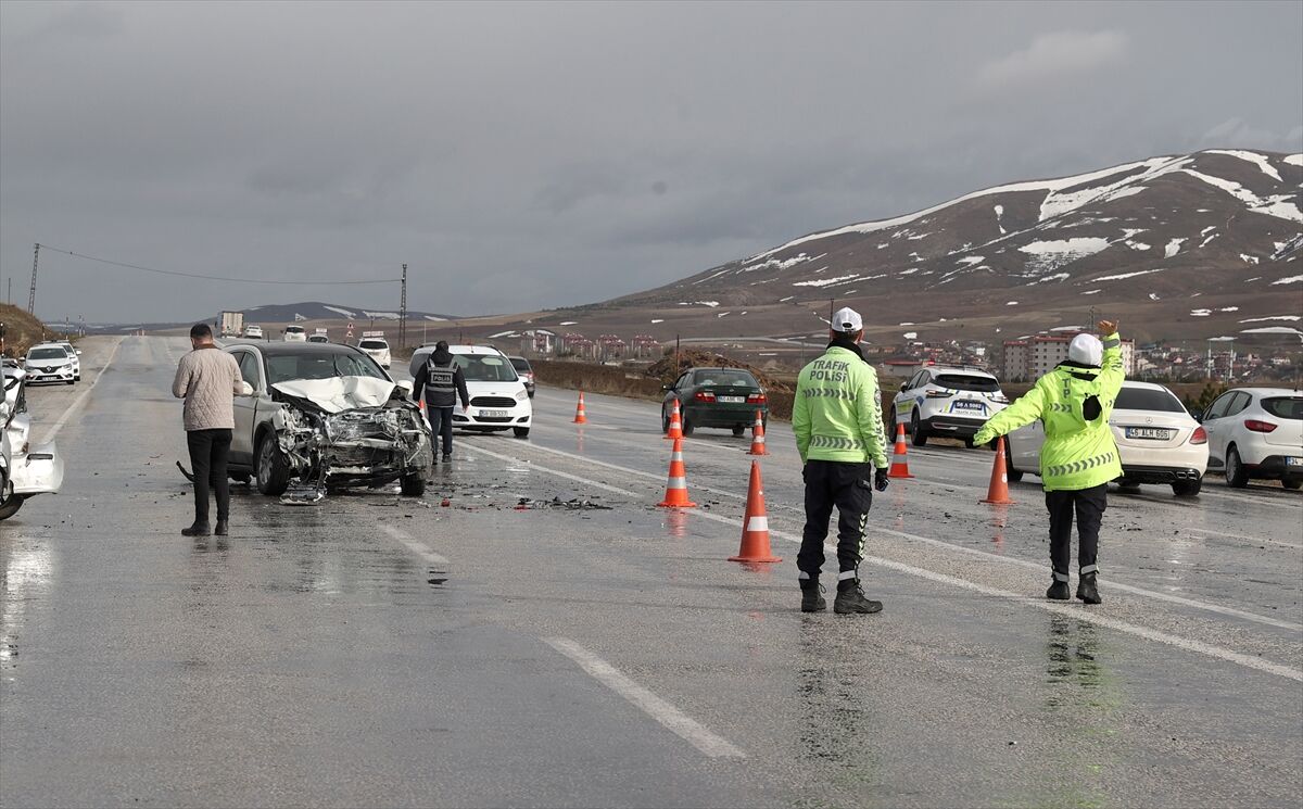 A A 20260322 40900384 40900382 S I V A S T A U C A R A C I N K A R I S T I G I K A Z A D A 1 K I S I O L D U 5 K I S I Y A R A L A N D I