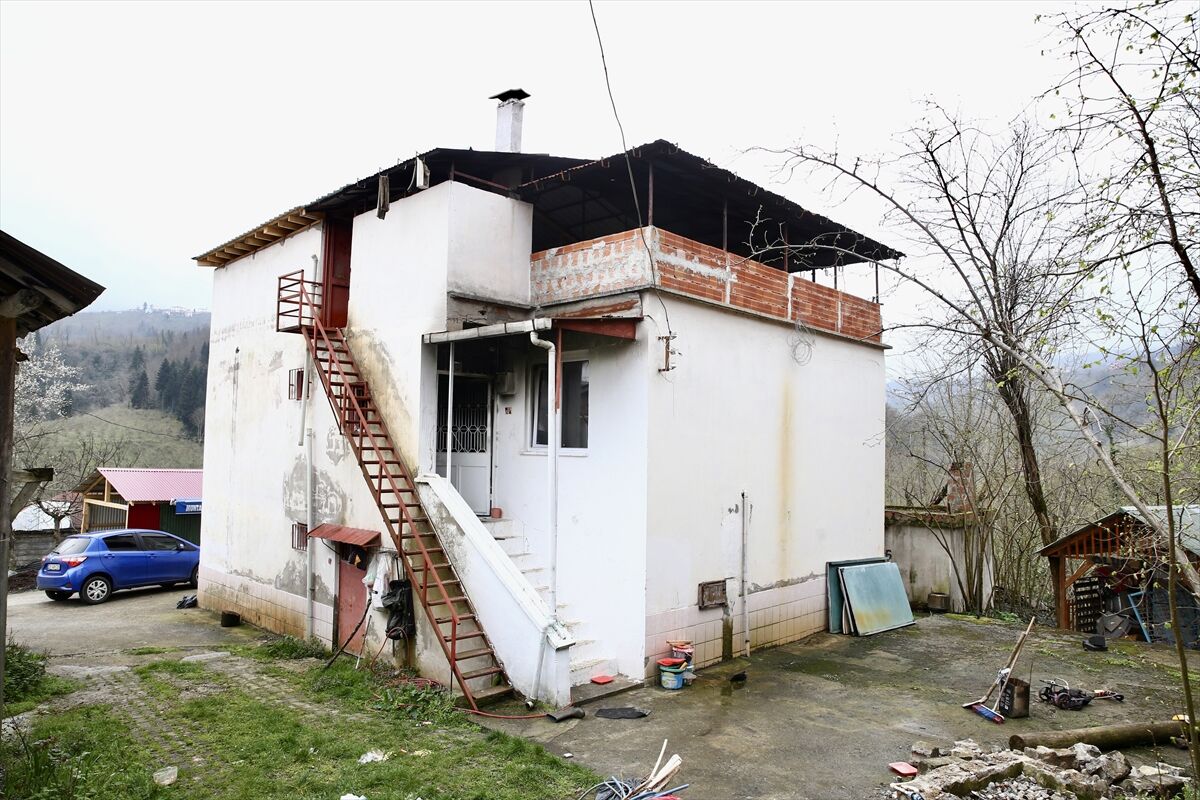 A A 20260325 40922443 40922440 G I R E S U N D A M U S T A K I L E V D E C I K A N Y A N G I N D A 1 K I S I O L D U