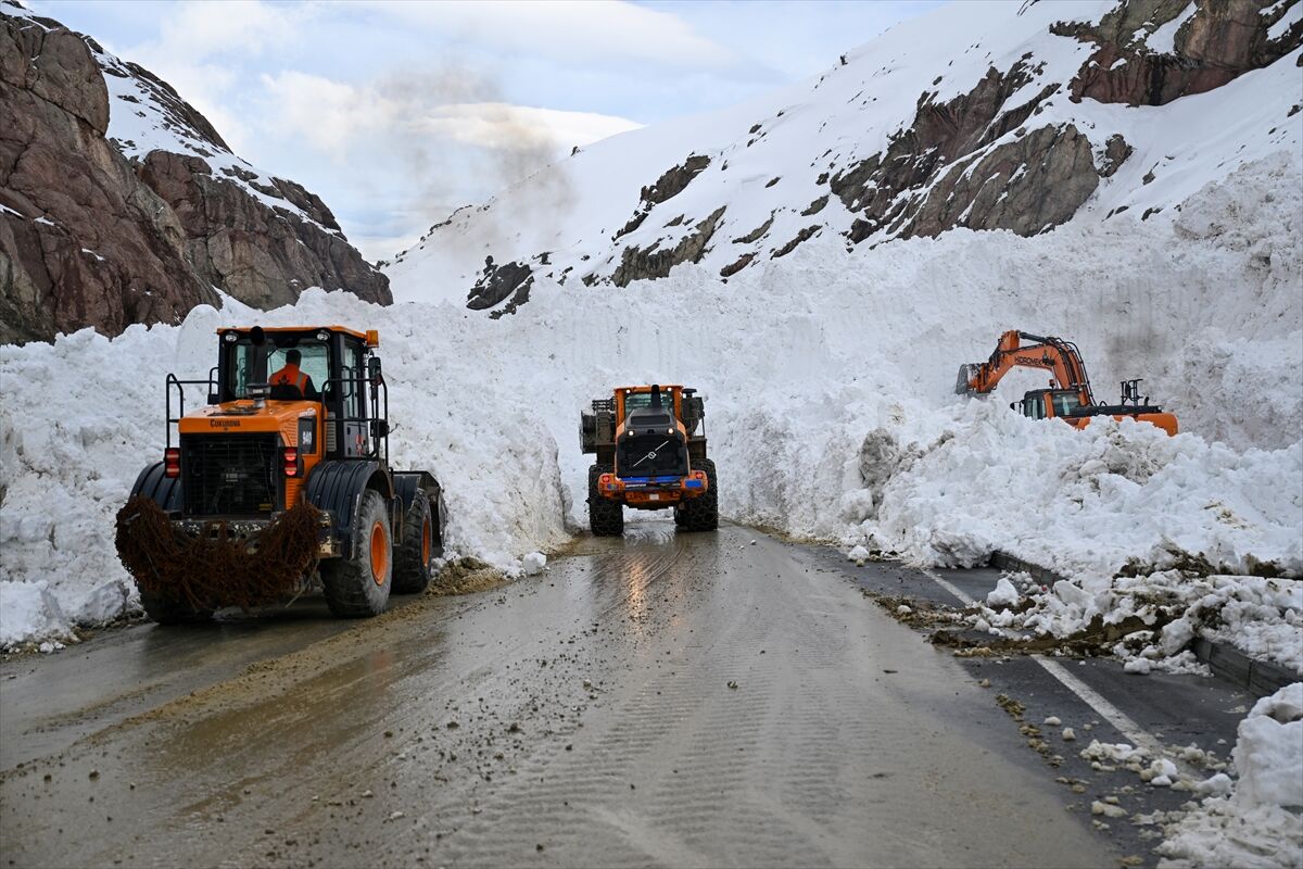 A A 20260328 40951913 40951904 V A N H A K K A R I K A R A Y O L U C I G N E D E N I Y L E K A P A N D I