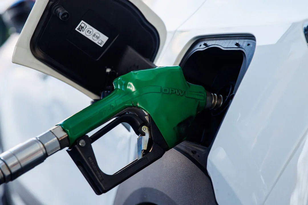 Akaryakit Benzin Motorin Aa 08