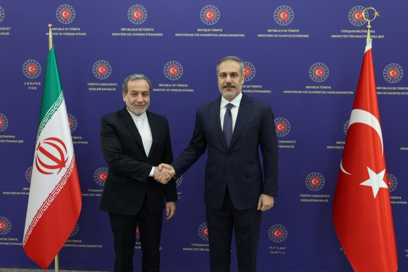 Bakan Fidan, Arakçi ile görüştü!