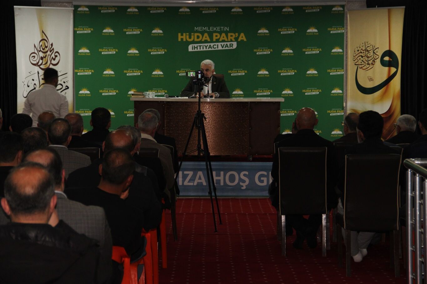 Cf29F7Ec 01F6 47B3 9B61 7Cb3Abcec0E3