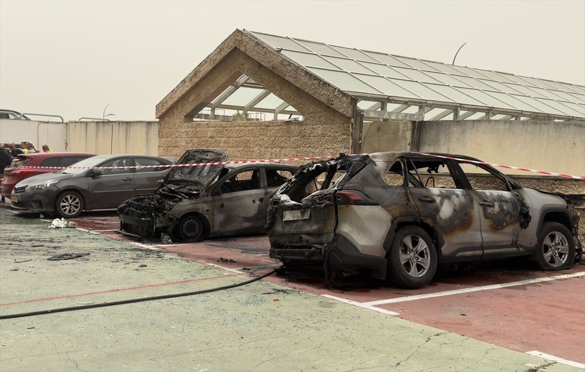 A A 20260403 41002777 41002773 I R A N I N I S R A I L I N K U Z E Y I N I H E D E F A L D I G I M I S I L L E M E D E F U Z E P A R C A L A R I H A Y F A Y A I S A B E T E T T I