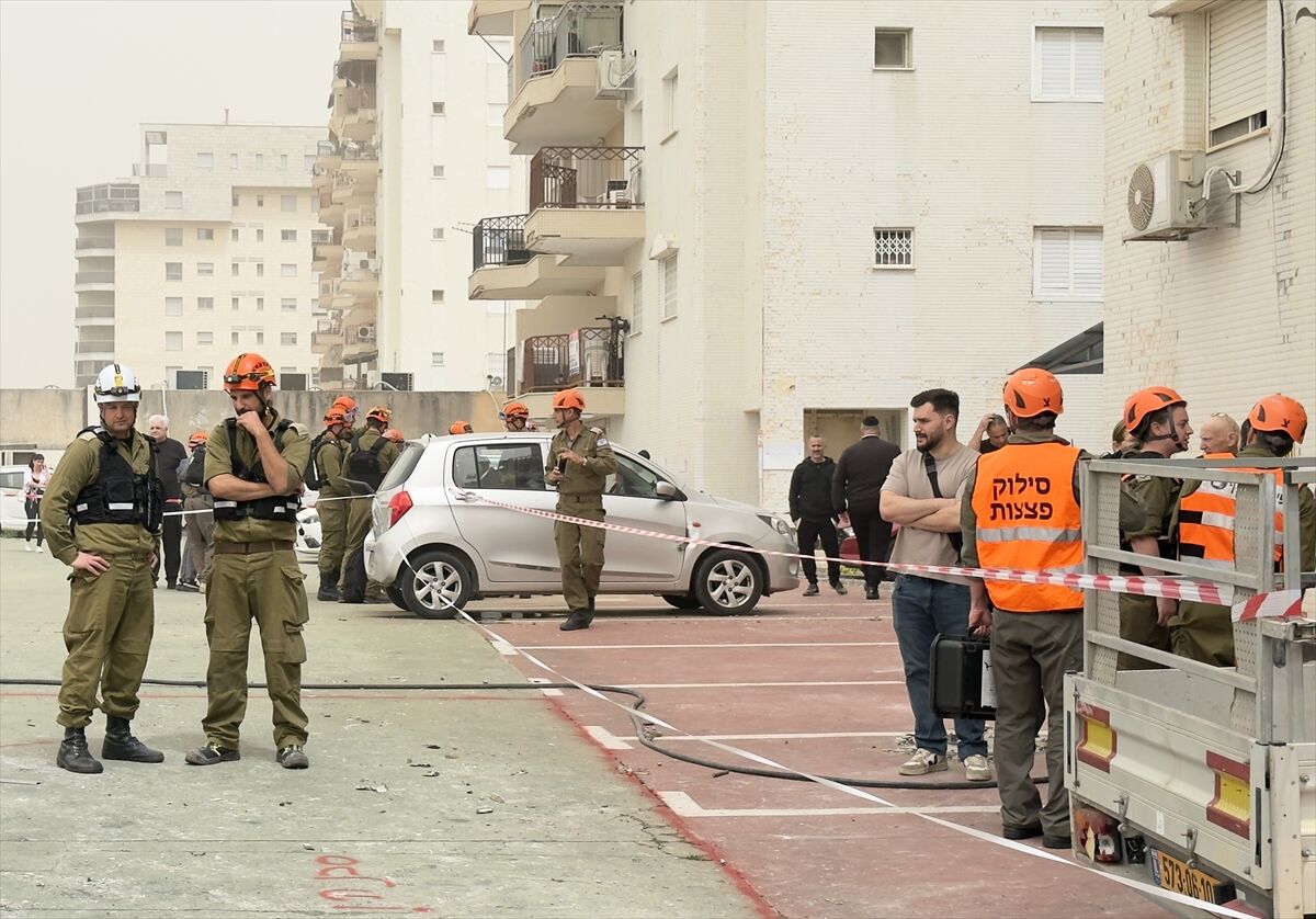 A A 20260403 41002777 41002776 I R A N I N I S R A I L I N K U Z E Y I N I H E D E F A L D I G I M I S I L L E M E D E F U Z E P A R C A L A R I H A Y F A Y A I S A B E T E T T I