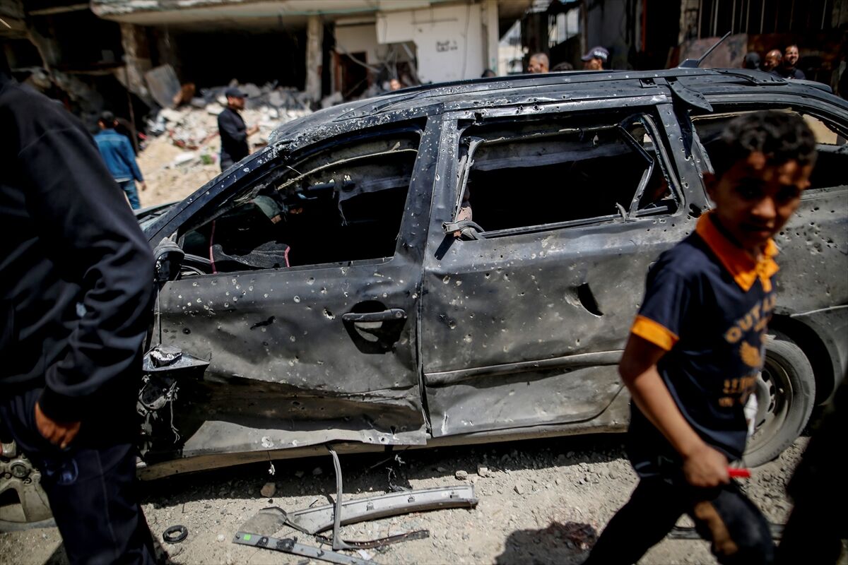 A A 20260406 41030281 41030275 I S R A I L O R D U S U N U N S E Y H R I D V A N D A D U Z E N L E D I G I S A L D I R I D A B I R F I L I S T I N L I O L D U B I R C O C U K I S E A G I R Y A R A L A N D I