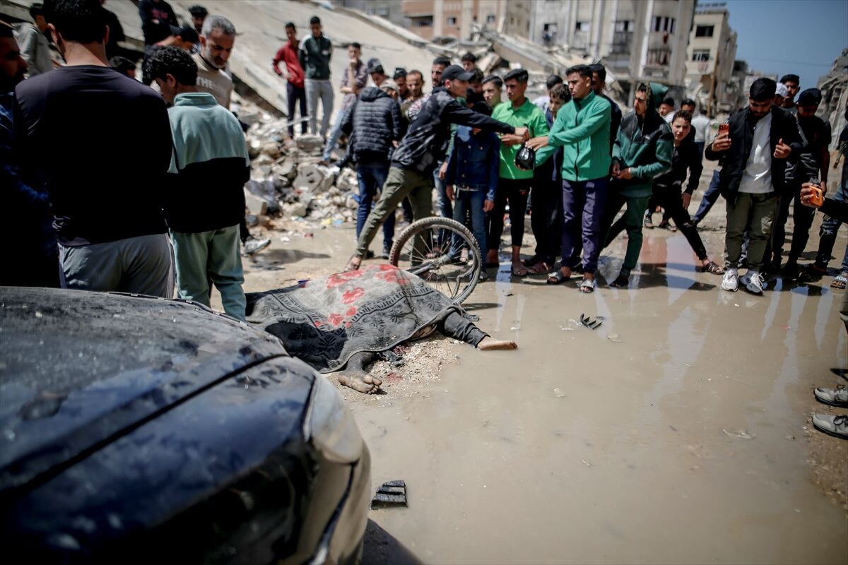 A A 20260406 41030281 41030277 I S R A I L O R D U S U N U N S E Y H R I D V A N D A D U Z E N L E D I G I S A L D I R I D A B I R F I L I S T I N L I O L D U B I R C O C U K I S E A G I R Y A R A L A N D I