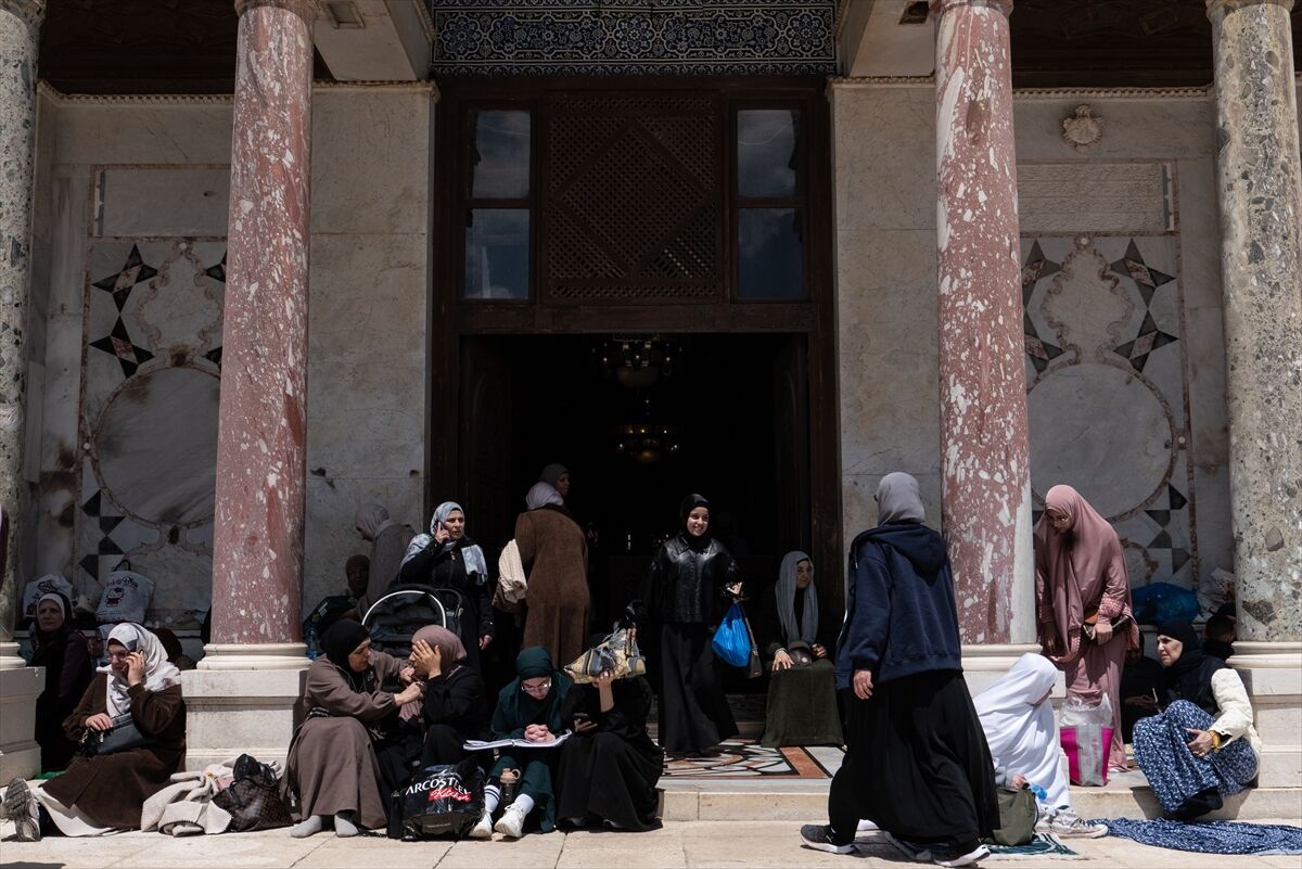 A A 20260410 41069907 41069903 I S R A I L I N K I S I T L A M A L A R I N A R A G M E N F I L I S T I N L I L E R S A V A S B A H A N E S I Y L E 5 H A F T A D I R K A P A L I O L A N A K S A Y A A K I N E T T I