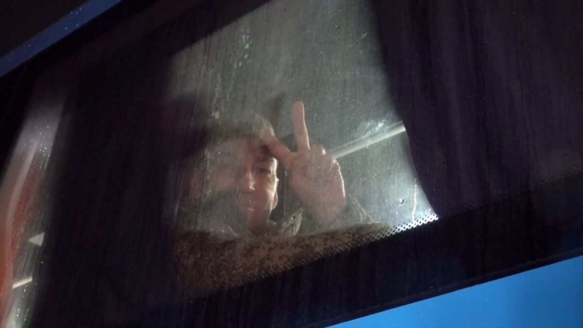 A A 20260411 41083201 41083192 R U S Y A I L E U K R A Y N A A R A S I N D A P A S K A L Y A N E D E N I Y L E G E C I C I A T E S K E S B A S L A D I