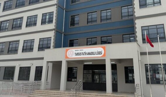 Bir okul skandalı daha!