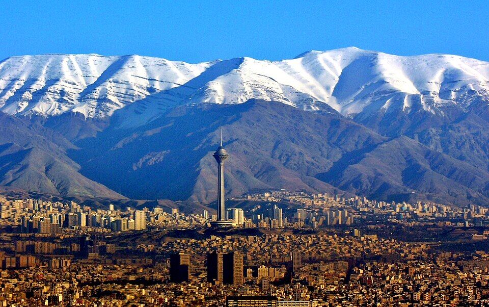 İran'da peş peşe şüpheli depremler.. HAARP mi?