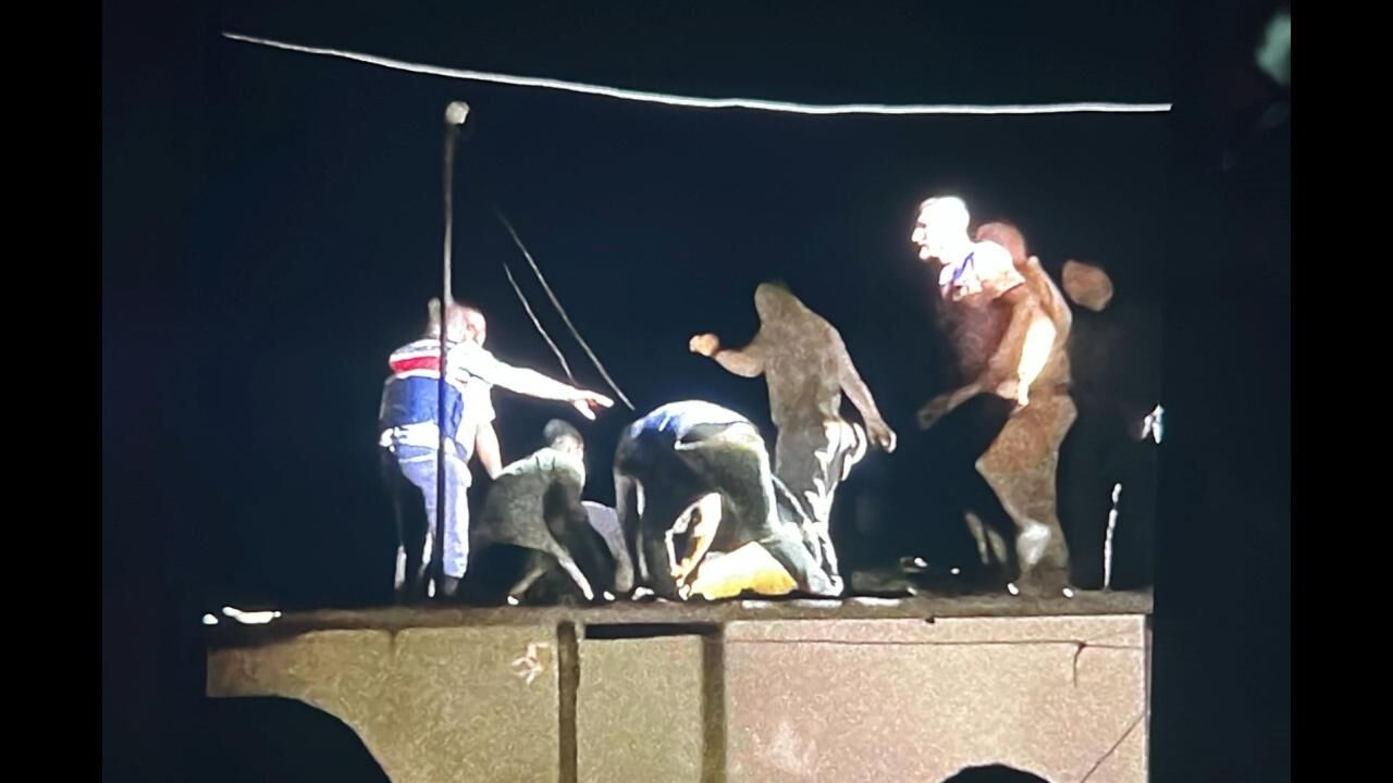 Urfa'da kayıp olarak aranan çocuk evinin damında ölü bulundu