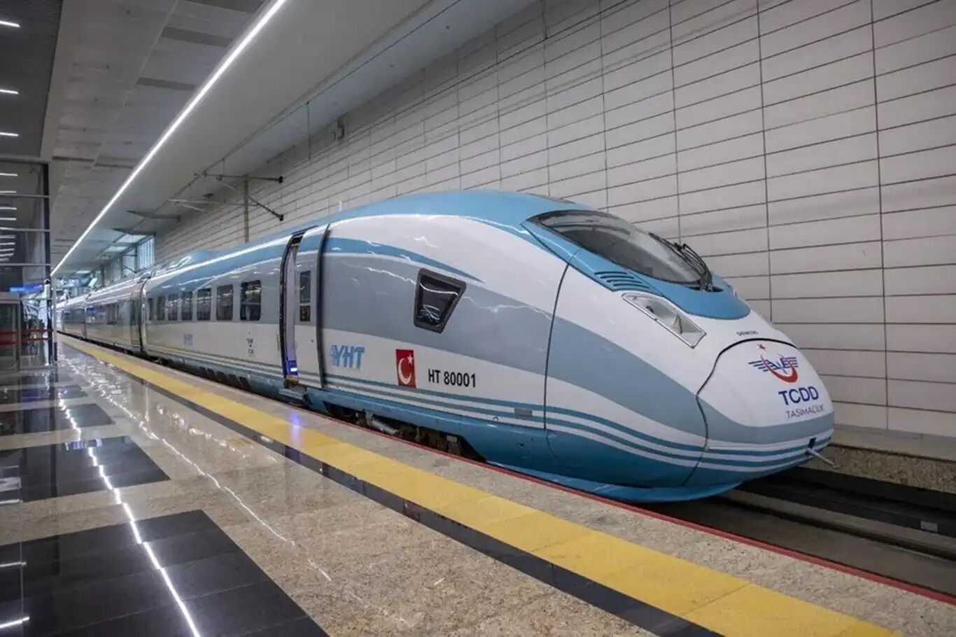 Bakan Uraloğlu duyurdu: Bayramda tren seferlerine ek kapasite