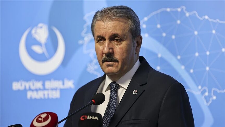 Destici'den kadınlar için mesai önerisi: 1 saat geç gelip, 1 saat erken çıksınlar